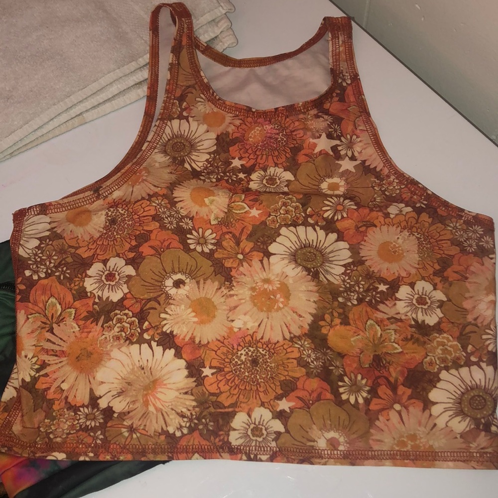 Sisters of the sun teeki top